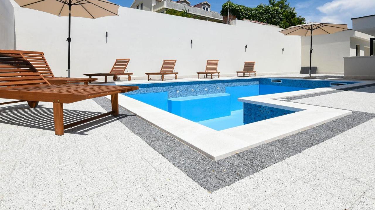 Sunny Day Luxury Holiday Apartments 오레비츠 외부 사진