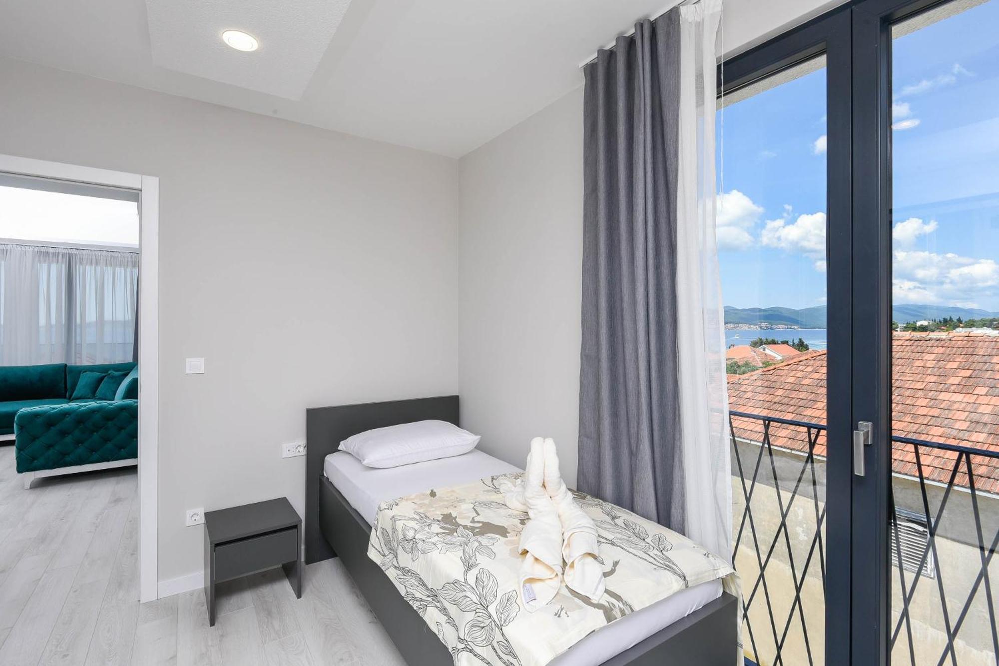 Sunny Day Luxury Holiday Apartments 오레비츠 외부 사진