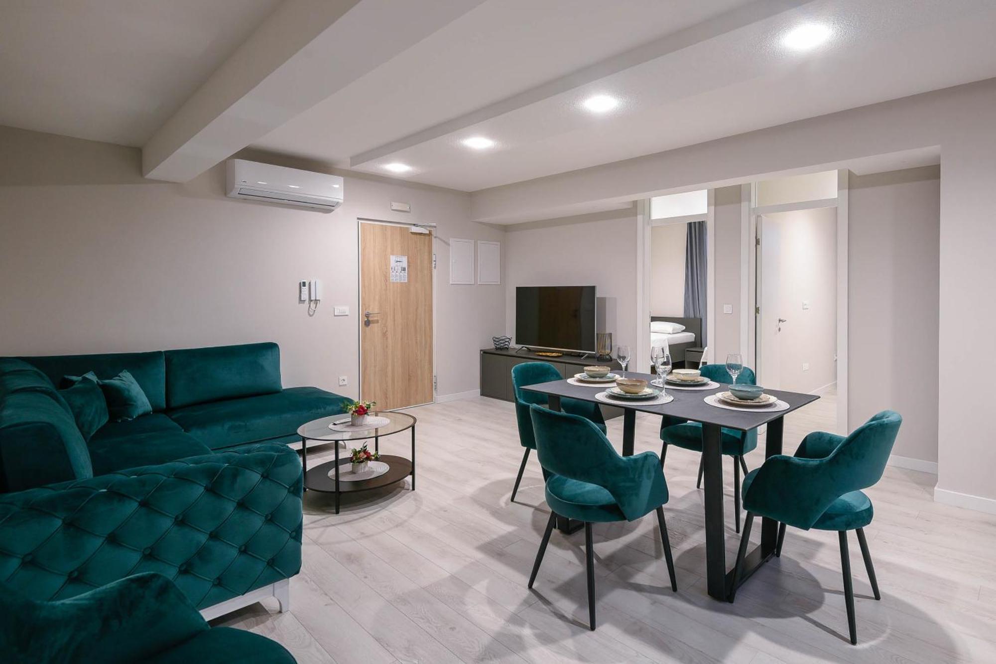 Sunny Day Luxury Holiday Apartments 오레비츠 외부 사진